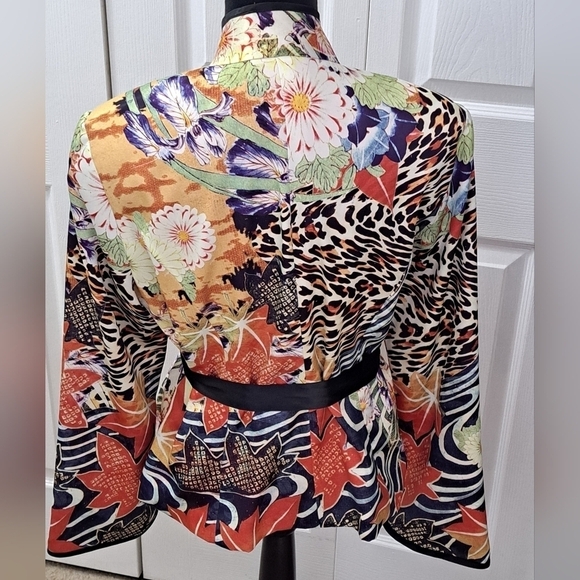 Mesmerize Women's Trendy Asian Inspired Jacket Size XL - Picture 3 of 10